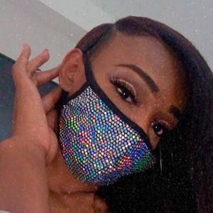 Meet your Posher, Shawna